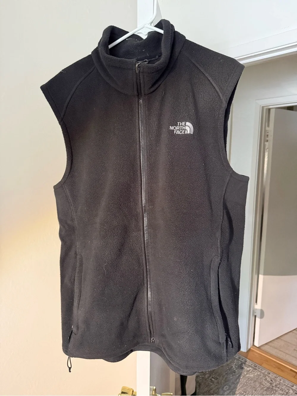 The North Face Black Men's Fleece Vest - Full Zip